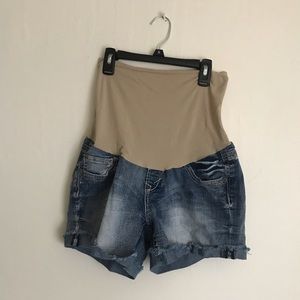 Wallflower maternity jean shorts